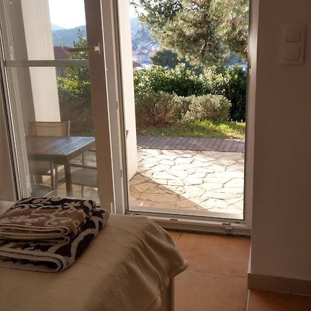 Cozy Jelsa Apartment In The Shade Of The Pines. 외부 사진