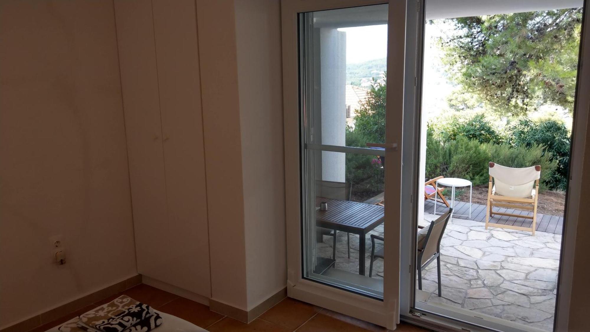 Cozy Jelsa Apartment In The Shade Of The Pines. 외부 사진